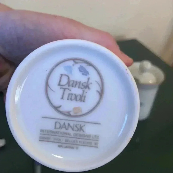 Dansk Tivoli belles flyers sugar and creamer set - Picture 3 of 5